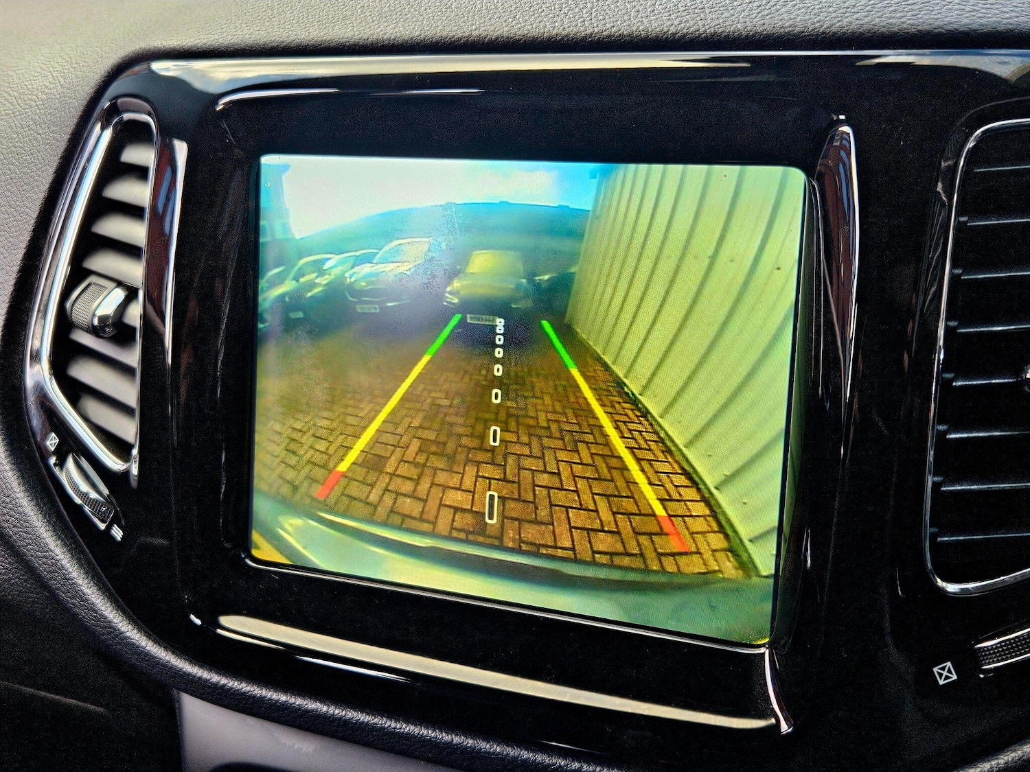 Used Jeep Compass 2020 for sale - 76780947: Photo 27