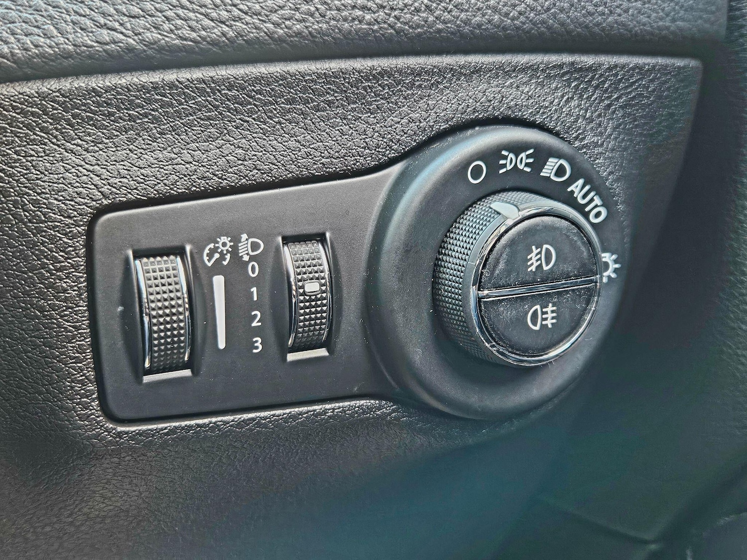 Used Jeep Compass 2020 for sale - 76780947: Photo 30