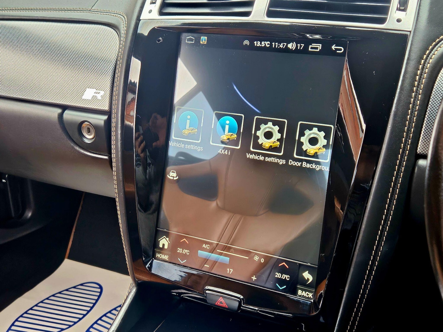 Used Jaguar XK 2011 for sale - 76992328: Photo 24