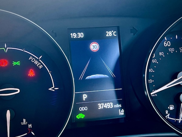 Used Toyota C-HR 2021 for sale - 75010569: Photo 24