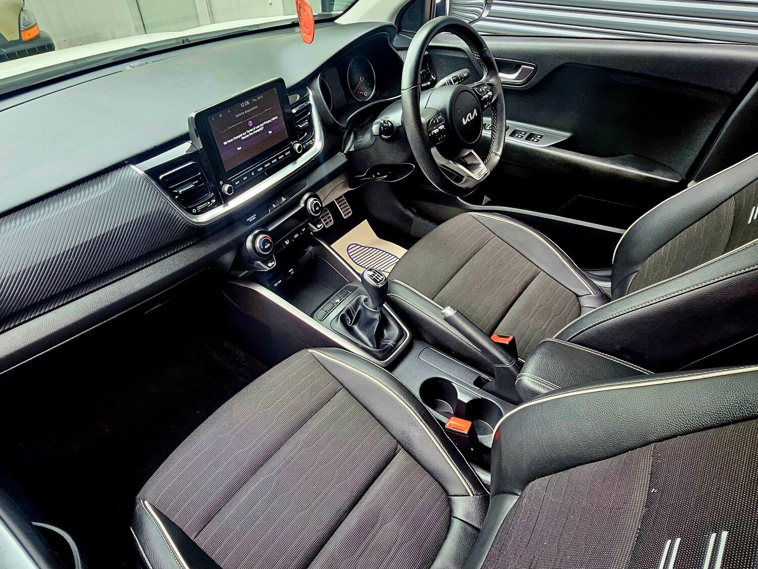 Used Kia Stonic 2023 for sale - 76201291: Photo 18