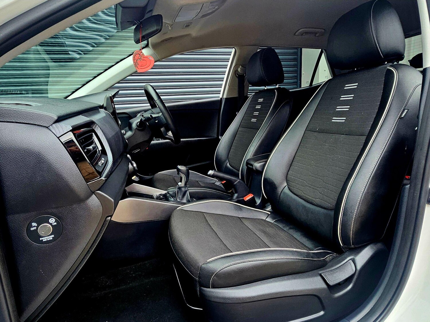 Used Kia Stonic 2023 for sale - 76201291: Photo 19