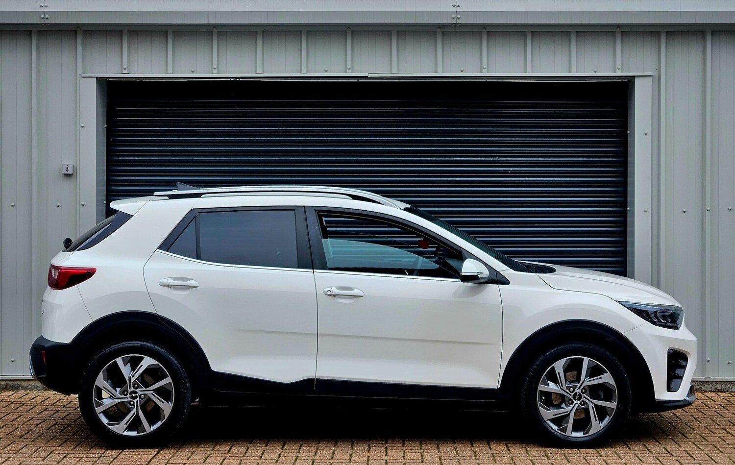 Used Kia Stonic 2023 for sale - 76201291: Photo 9