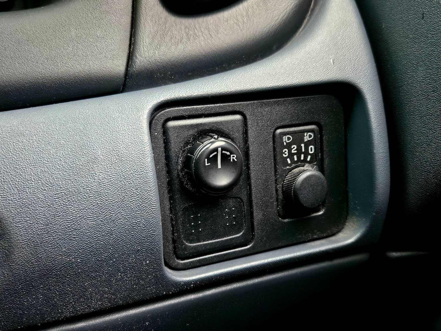 Used Nissan Almera 2004 for sale - 77144471: Photo 19