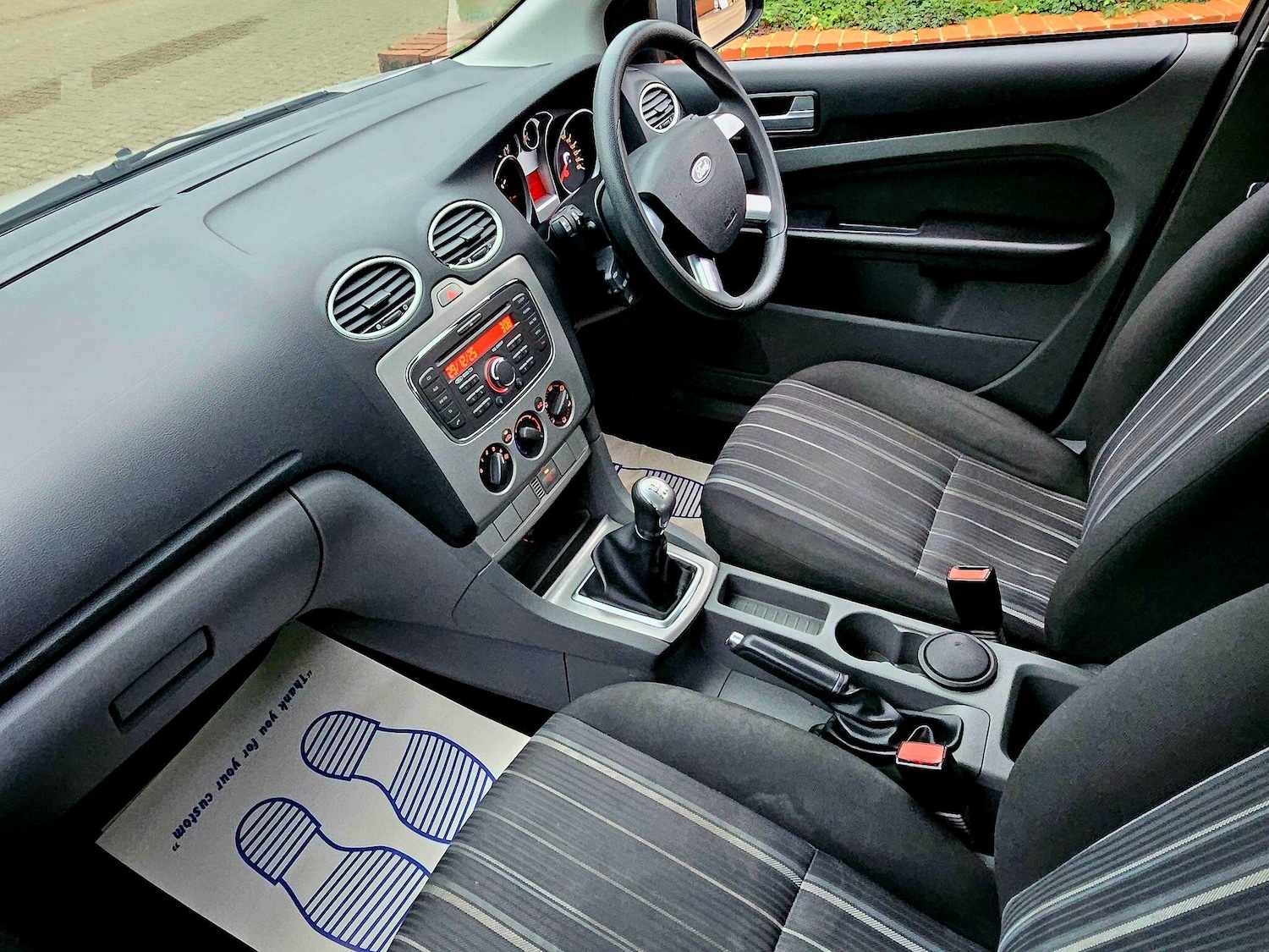 Used Ford Focus 2010 for sale - 77067210: Photo 10