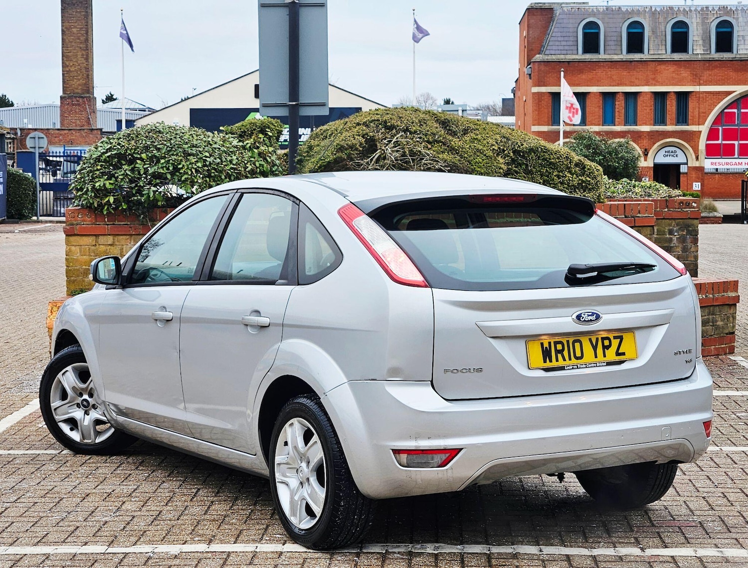 Used Ford Focus 2010 for sale - 77067210: Photo 4