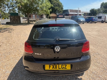 Used Volkswagen Polo 2011 for sale - 79222590: Photo
