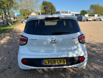 Used Hyundai i10 2018 for sale - 78890771: Photo