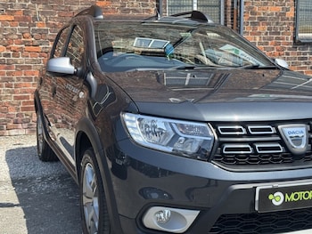 Used Dacia Sandero Stepway 2020 for sale - 79203340: Photo