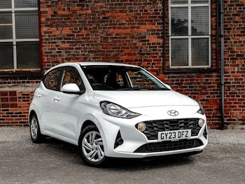 Used Hyundai i10 2023 for sale - 79518638: Photo