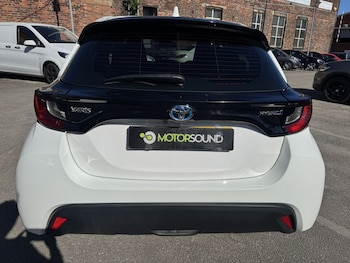 Used Toyota Yaris 2022 for sale - 79203309: Photo