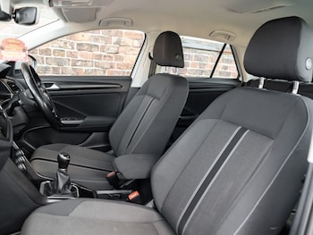 Used Volkswagen T-Roc 2019 for sale - 79518637: Photo