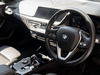 Used BMW 1 Series 2022 for sale - 79203350: Photo