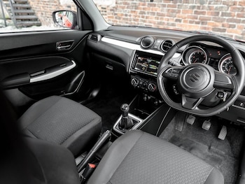 Used Suzuki Swift 2019 for sale - 79300180: Photo