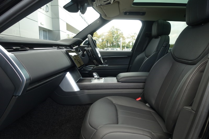 Used Land Rover Range Rover 2025 for sale - 76981477: Photo 3