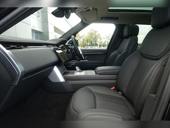 Used Land Rover Range Rover 2025 for sale - 76981477: Photo