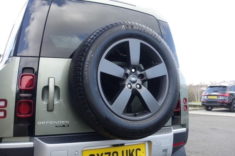 Used Land Rover Defender 2020 for sale - 78042289: Photo 30