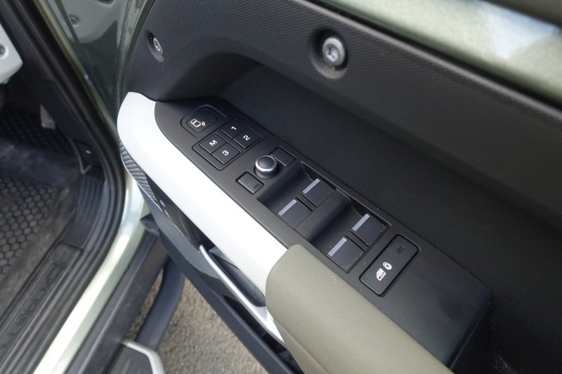 Used Land Rover Defender 2020 for sale - 78042289: Photo 55