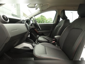 Used Dacia Duster 2023 for sale - 78938108: Photo