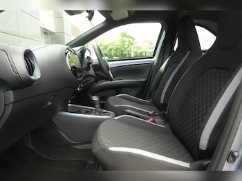 Used Toyota Aygo X 2025 for sale - 78858001: Photo