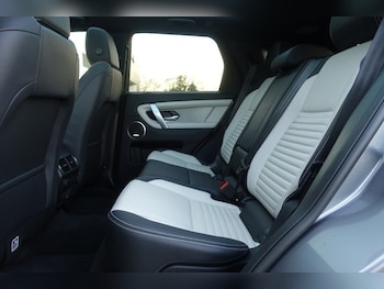 Used Land Rover Discovery Sport 2023 for sale - 77270951: Photo