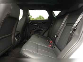 Used Land Rover Range Rover Evoque 2025 for sale - 79479145: Photo
