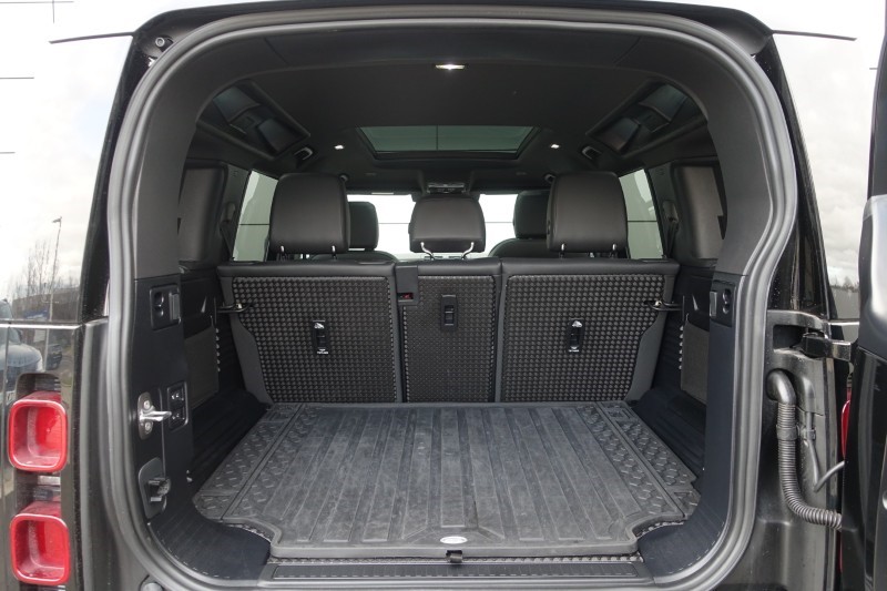 Used Land Rover Defender 2024 for sale - 77945563: Photo 10