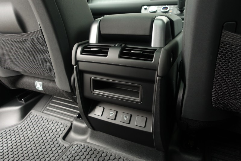 Used Land Rover Defender 2024 for sale - 77945563: Photo 18