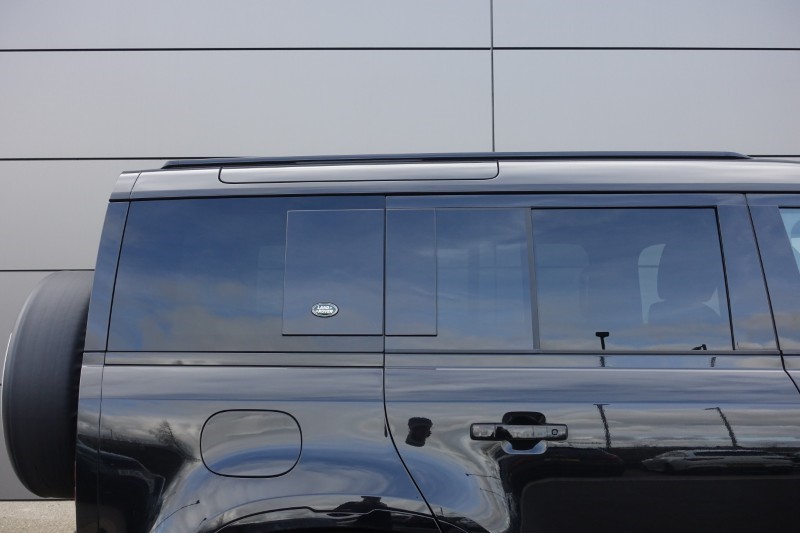 Used Land Rover Defender 2024 for sale - 77945563: Photo 23