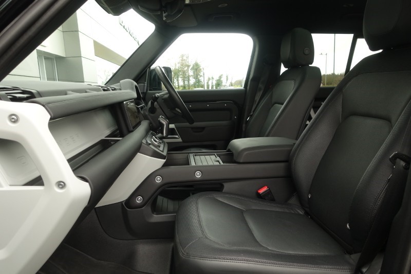 Used Land Rover Defender 2024 for sale - 77945563: Photo 3