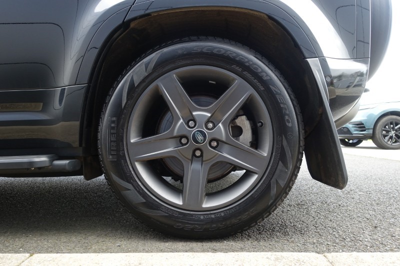 Used Land Rover Defender 2024 for sale - 77945563: Photo 31