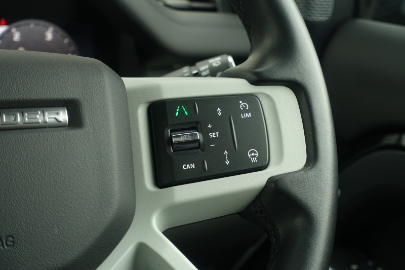 Used Land Rover Defender 2024 for sale - 77945563: Photo 38