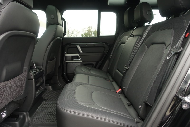 Used Land Rover Defender 2024 for sale - 77945563: Photo 4