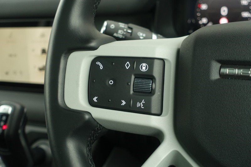 Used Land Rover Defender 2024 for sale - 77945563: Photo 41