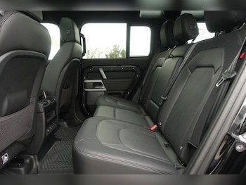 Used Land Rover Defender 2024 for sale - 77945563: Photo