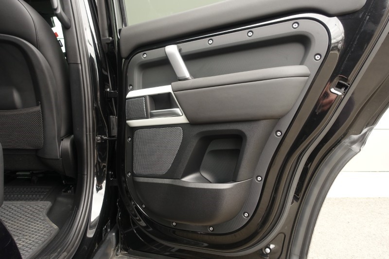 Used Land Rover Defender 2024 for sale - 77945563: Photo 57