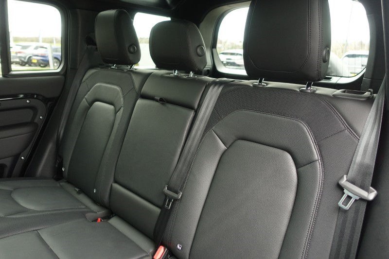 Used Land Rover Defender 2024 for sale - 77945563: Photo 63