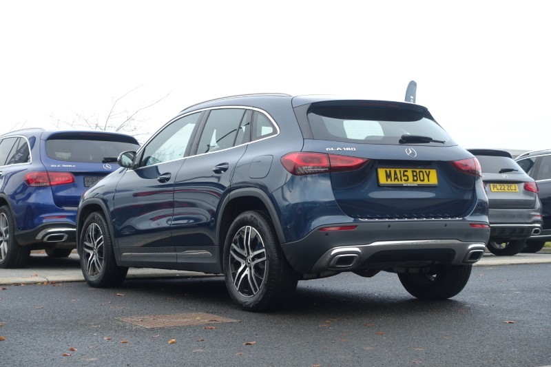 Used Mercedes-Benz GLA 2021 for sale - 76982232: Photo 3