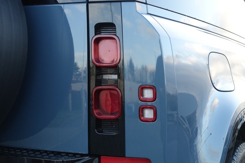 Used Land Rover Defender 2024 for sale - 77179636: Photo 29