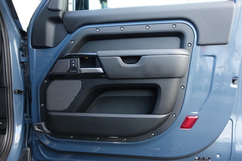 Used Land Rover Defender 2024 for sale - 77179636: Photo 51