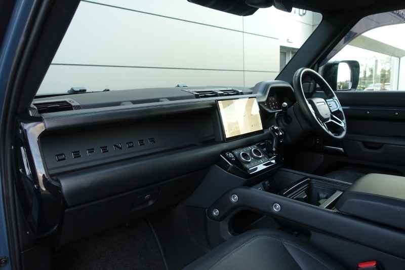 Used Land Rover Defender 2024 for sale - 77179636: Photo 56