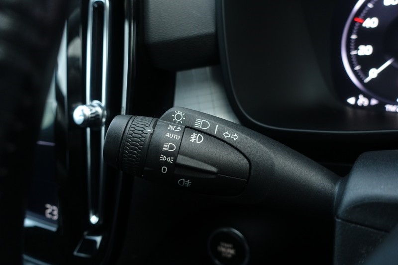 Used Volvo XC40 2020 for sale - 77375939: Photo 32