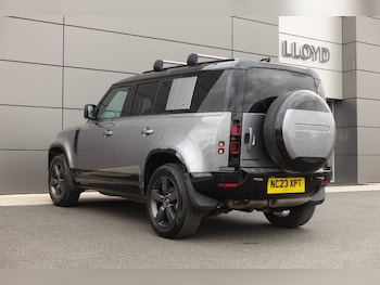 Used Land Rover Defender 2023 for sale - 79287212: Photo