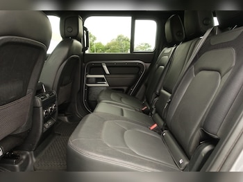 Used Land Rover Defender 2023 for sale - 79287212: Photo