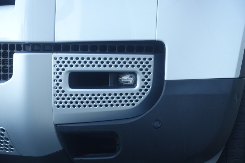 Used Land Rover Defender 2021 for sale - 77033006: Photo 38