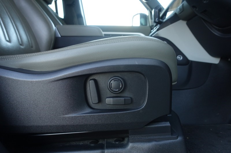 Used Land Rover Defender 2021 for sale - 77033006: Photo 52