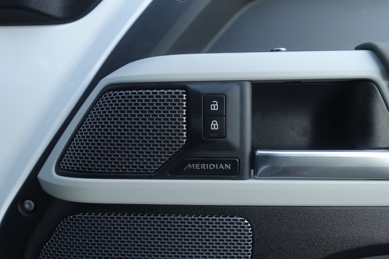 Used Land Rover Defender 2021 for sale - 77033006: Photo 54