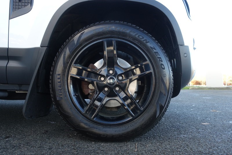 Used Land Rover Defender 2021 for sale - 77033006: Photo 8