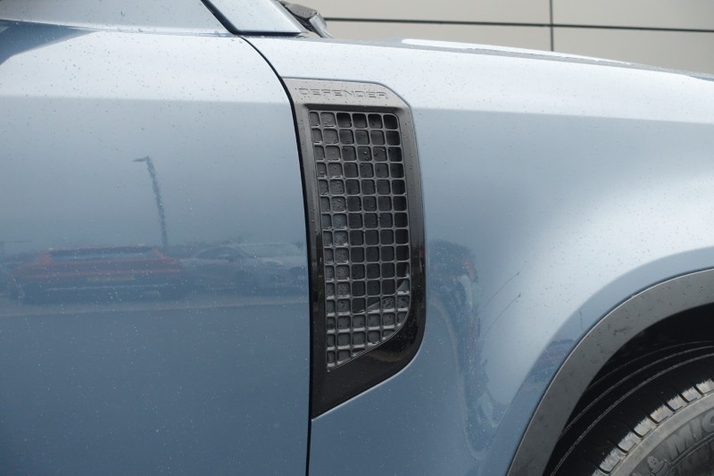 Used Land Rover Defender 2021 for sale - 77300582: Photo 20