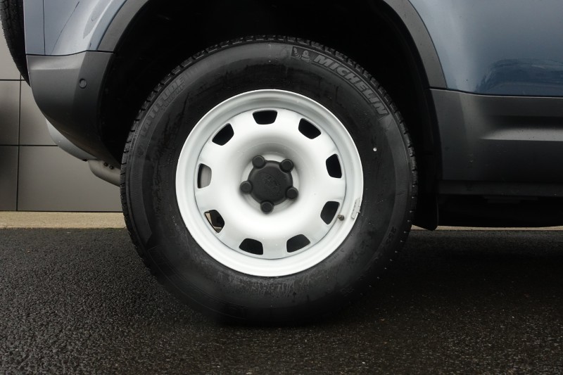 Used Land Rover Defender 2021 for sale - 77300582: Photo 22